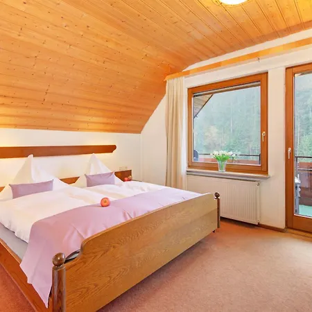 Decker's Bio Zum Lamm Hotel